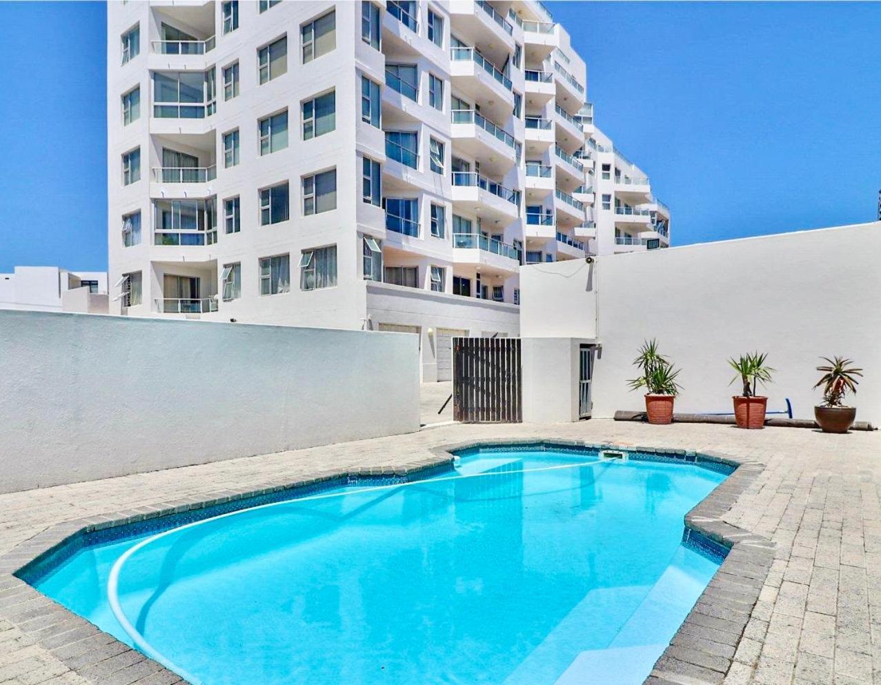 Abode Africa Apartment Bloubergstrand Exterior photo